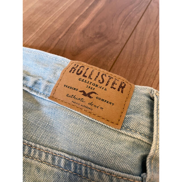 Hollister(ホリスター)のホリスター　刺繍デニム レディースのパンツ(デニム/ジーンズ)の商品写真