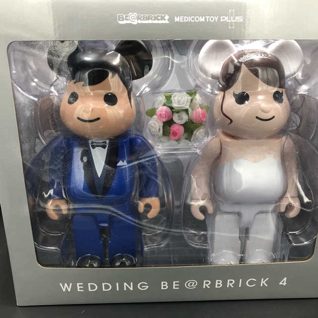 MEDICOM TOY(メディコムトイ)のBE@RBRICK グリーティング結婚 4 PLUS 400％　ベアブリック エンタメ/ホビーのフィギュア(その他)の商品写真