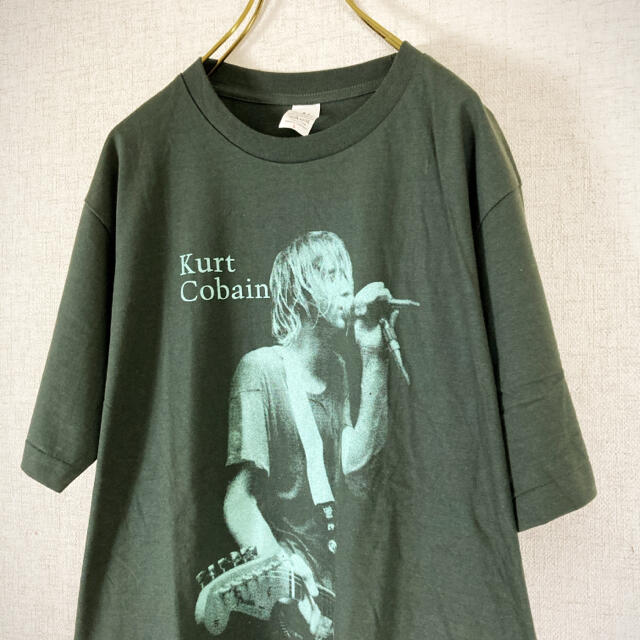 バンドTシャツ カート・コバーン ニルバーナ Tシャツ 半袖 カットソー メンズのトップス(Tシャツ/カットソー(半袖/袖なし))の商品写真