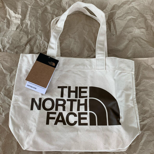 THE NORTH FACE(ザノースフェイス)の【新品】THENORTHFACEノースフェイス トートバッグ  コットントート レディースのバッグ(トートバッグ)の商品写真