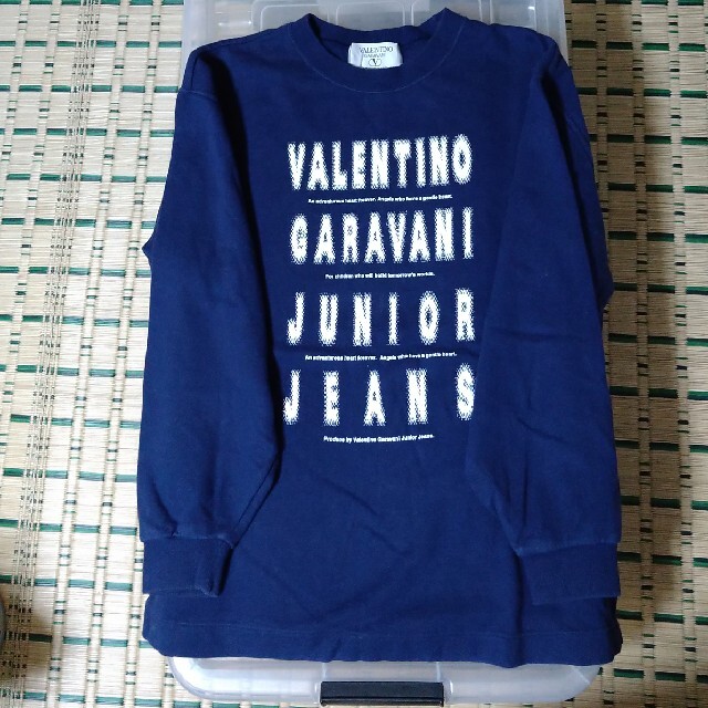 valentino garavani(ヴァレンティノガラヴァーニ)の男児シャツ キッズ/ベビー/マタニティのキッズ服男の子用(90cm~)(Tシャツ/カットソー)の商品写真