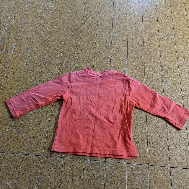 UNITED ARROWS green label relaxing(ユナイテッドアローズグリーンレーベルリラクシング)のユナイテッドアローズ　長袖　Tシャツ　85 キッズ/ベビー/マタニティのベビー服(~85cm)(Ｔシャツ)の商品写真