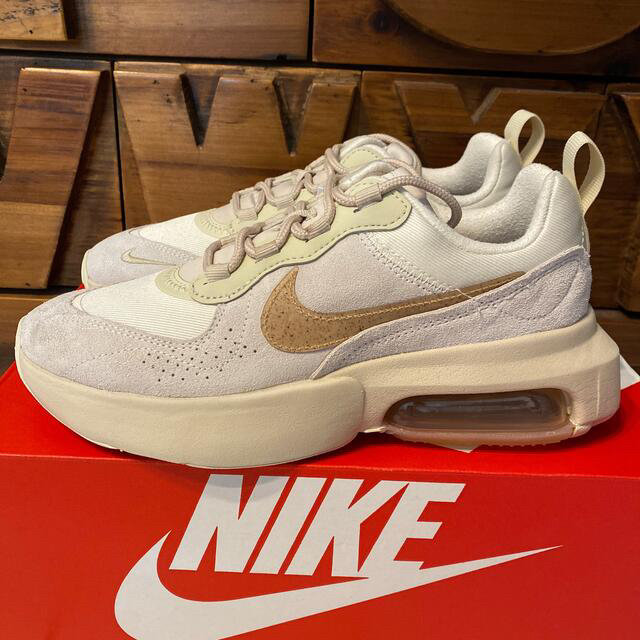 値下げ☆NIKE AIR MAX VERONA ヴェローナ 新品未使用　24cm