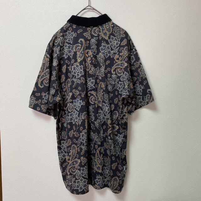 ART VINTAGE(アートヴィンテージ)の古着　総柄シャツ　ペイズリー柄　花柄　ヴィンテージ メンズのトップス(ポロシャツ)の商品写真