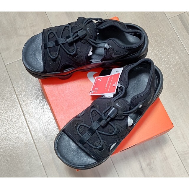 NIKE(ナイキ)の24cm。NIKE AIR MAX KOKO SANDAL WMNS "BLAC レディースの靴/シューズ(サンダル)の商品写真