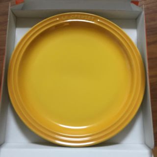 ルクルーゼ(LE CREUSET)の【新品未使用】ルクルーゼ ストーンウェア(食器)