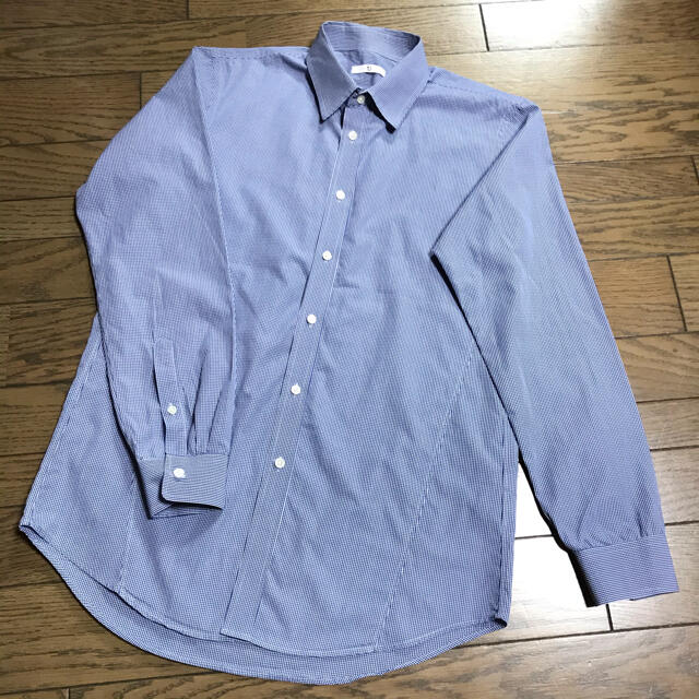 UNIQLO(ユニクロ)のユニクロUNIQLO　＋J 青×白　細かいギンガムチェック柄メンズシャツМ メンズのトップス(シャツ)の商品写真