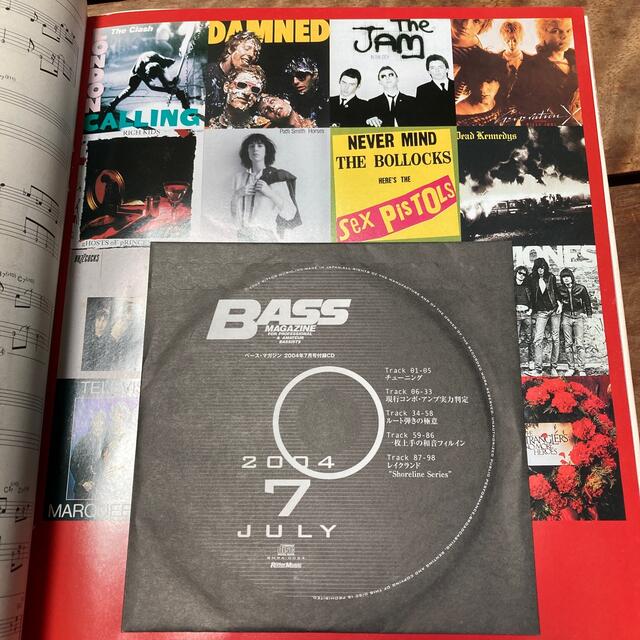 BASS MAGAZINE パンクな表紙3冊 楽器のベース(その他)の商品写真