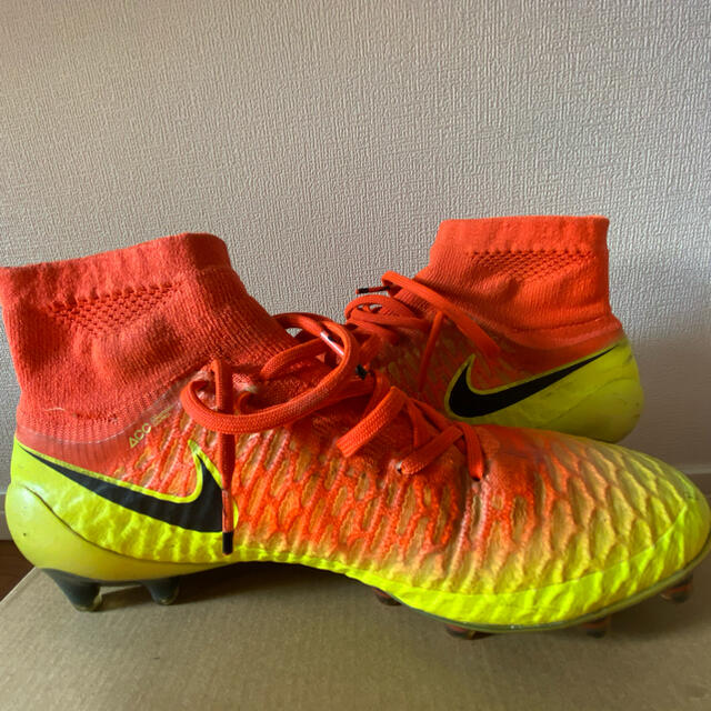 NIKE マジスタオブラ　26.5