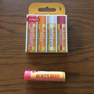 バーツビーズ(BURT'S BEES)のBURT’S BEES 新品未使用 ピンクグレープフルーツ 1個  (リップケア/リップクリーム)