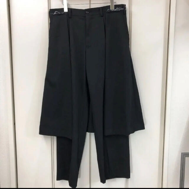 COMME des GARCONS コムコム スカート ドッキング パンツ(L) 経典ブランド COMME des GARCONS COMME des GARCONS コムデギャルソン コムデギャルソン コムコム スカート ボトムス ブラック 黒 XS ミディ丈 ひざ下 立体 ウエストゴム ウールギャバ AD2019 おしゃれ シンプル 無地