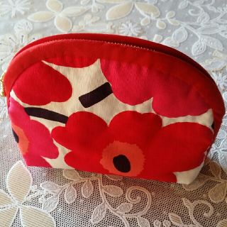 マリメッコ(marimekko)のポーチ　ハンドメイド(ポーチ)