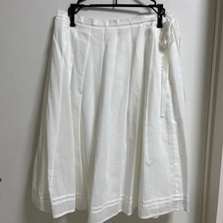コムサイズム(COMME CA ISM)の白いスカート(ひざ丈スカート)