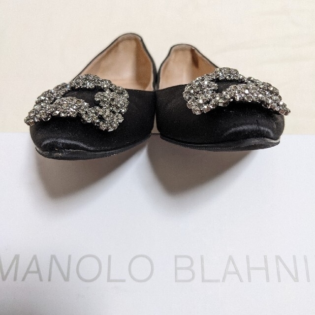 MANOLO BLAHNIK(マノロブラニク)のマノロブラニク ハンギシ フラット ブラック 黒 サテン 35 レディースの靴/シューズ(ハイヒール/パンプス)の商品写真