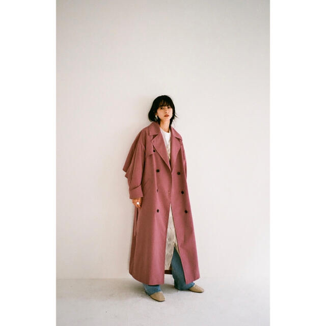 STUDIOUS(ステュディオス)のCLANE BACK FRILL TRNCH COAT  レディースのジャケット/アウター(トレンチコート)の商品写真