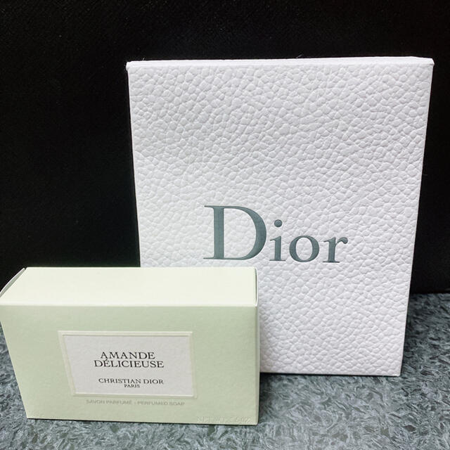 Christian Dior(クリスチャンディオール)のメゾンクリスチャンディオール　アマンドデリスィオーズソープ　新品未開封 コスメ/美容のボディケア(ボディソープ/石鹸)の商品写真