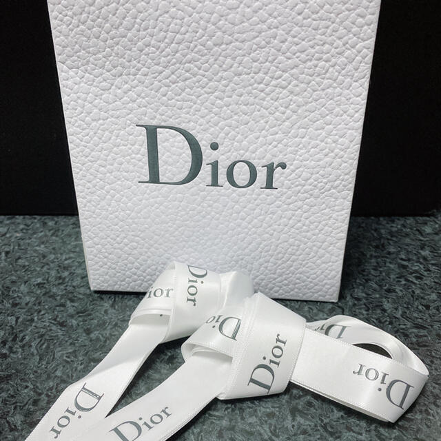 Christian Dior(クリスチャンディオール)のメゾンクリスチャンディオール　アマンドデリスィオーズソープ　新品未開封 コスメ/美容のボディケア(ボディソープ/石鹸)の商品写真