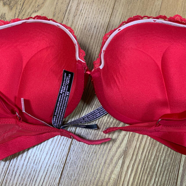 超美品の ヴィクトリアシークレット Bombshellブラ superior-quality