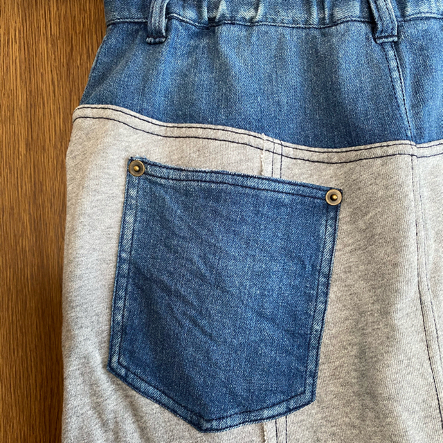 Ameri VINTAGE(アメリヴィンテージ)のDENIM DOCKING SWEAT SKIRT  レディースのスカート(ロングスカート)の商品写真