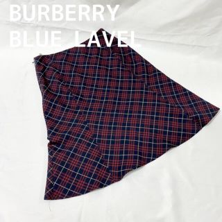 バーバリーブルーレーベル(BURBERRY BLUE LABEL)の【美品】バーバリーブルーレーベル★赤チェック柄★M相当★ひざ丈スカート(ひざ丈スカート)