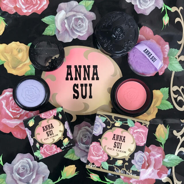 ANNA SUI(アナスイ)の【2点セット】新品未使用 ANNA SUI アナスイ アイカラー チーク コスメ コスメ/美容のベースメイク/化粧品(アイシャドウ)の商品写真