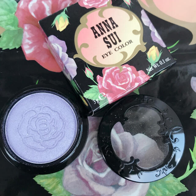 ANNA SUI(アナスイ)の【2点セット】新品未使用 ANNA SUI アナスイ アイカラー チーク コスメ コスメ/美容のベースメイク/化粧品(アイシャドウ)の商品写真