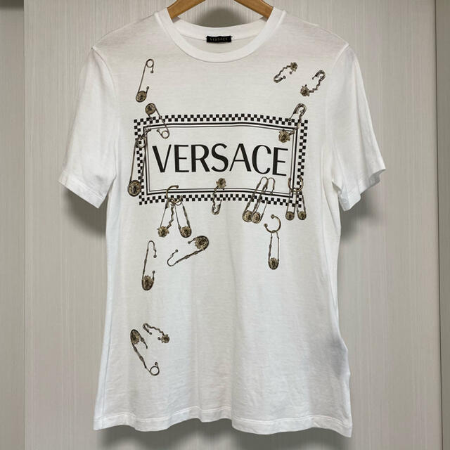 VERSACE(ヴェルサーチ)のヴェルサーチ VERSACE Tシャツ ホワイト 36サイズ 正規品 レディースのトップス(Tシャツ(半袖/袖なし))の商品写真