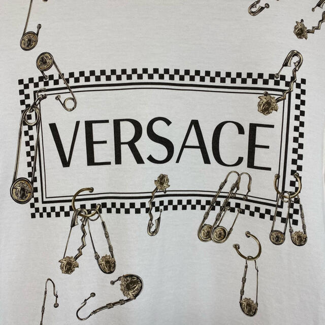 VERSACE(ヴェルサーチ)のヴェルサーチ VERSACE Tシャツ ホワイト 36サイズ 正規品 レディースのトップス(Tシャツ(半袖/袖なし))の商品写真