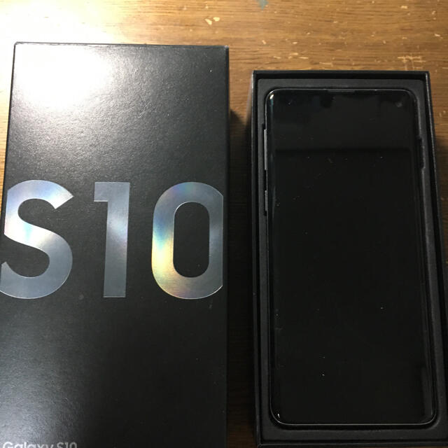 ドコモ　galaxy s10 sc03lのサムネイル