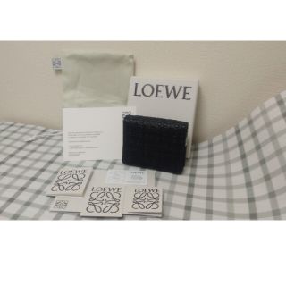 ロエベ(LOEWE)のあおぞらさま専用 ロエベ リピートアナグラムレザーコンパクトジップ二つ折り財布(財布)