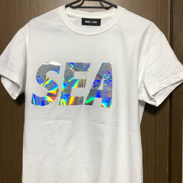 SEA(シー)のwindandsea casetify iridescent tシャツ メンズのトップス(Tシャツ/カットソー(半袖/袖なし))の商品写真