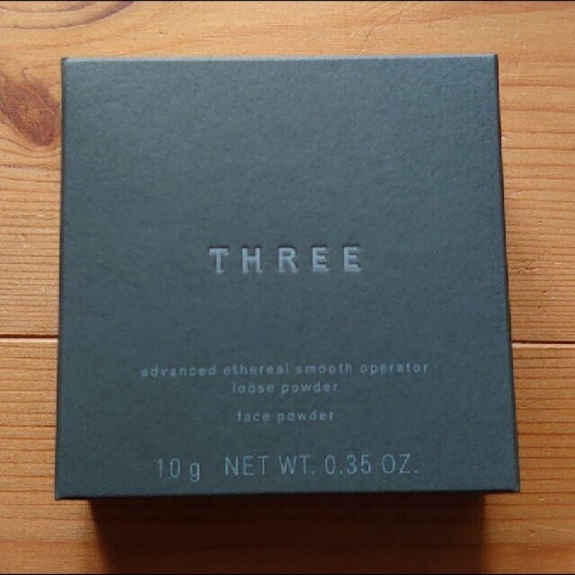 THREE(スリー)のクイン様☆THREE　ルースパウダー　02 スリー コスメ/美容のベースメイク/化粧品(フェイスパウダー)の商品写真