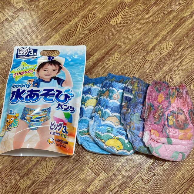 Unicharm(ユニチャーム)の水遊びパンツ　7枚 キッズ/ベビー/マタニティのキッズ服男の子用(90cm~)(水着)の商品写真