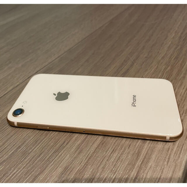 Apple(アップル)の美品 iphone8 64GB  スマホ/家電/カメラのスマートフォン/携帯電話(スマートフォン本体)の商品写真