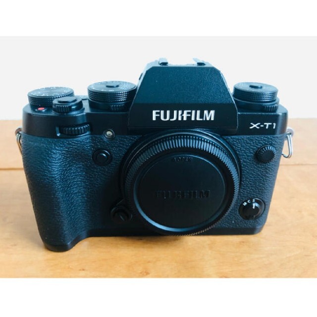 Fujifilm X-T1 + VG-XT1 バッテリーグリップ 人気の春夏 15680円引き ...