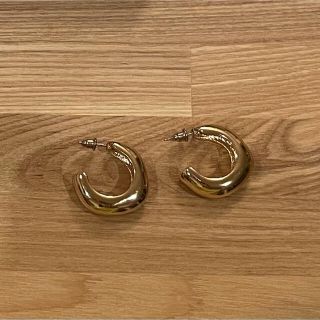 ピアス(ピアス)