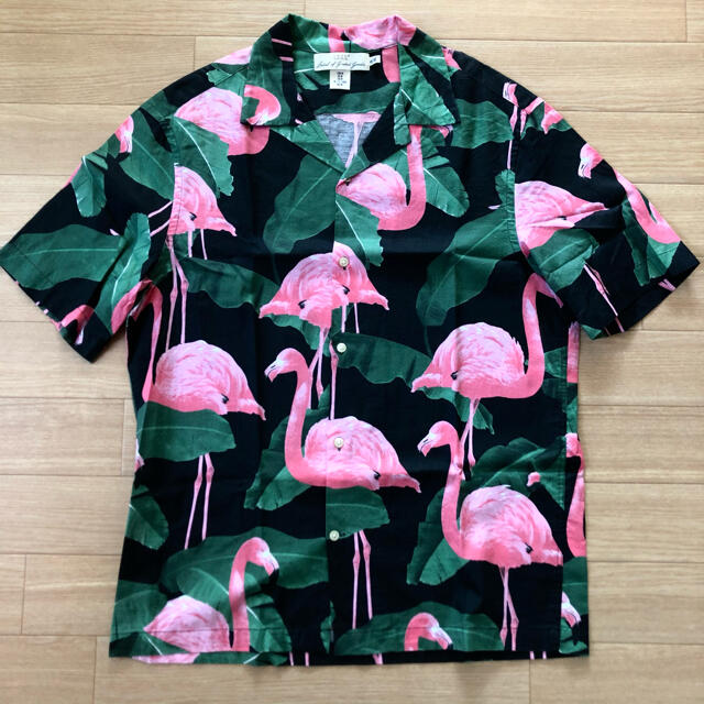 H&M(エイチアンドエム)のH&M Flamingo Print 開襟シャツ メンズのトップス(シャツ)の商品写真