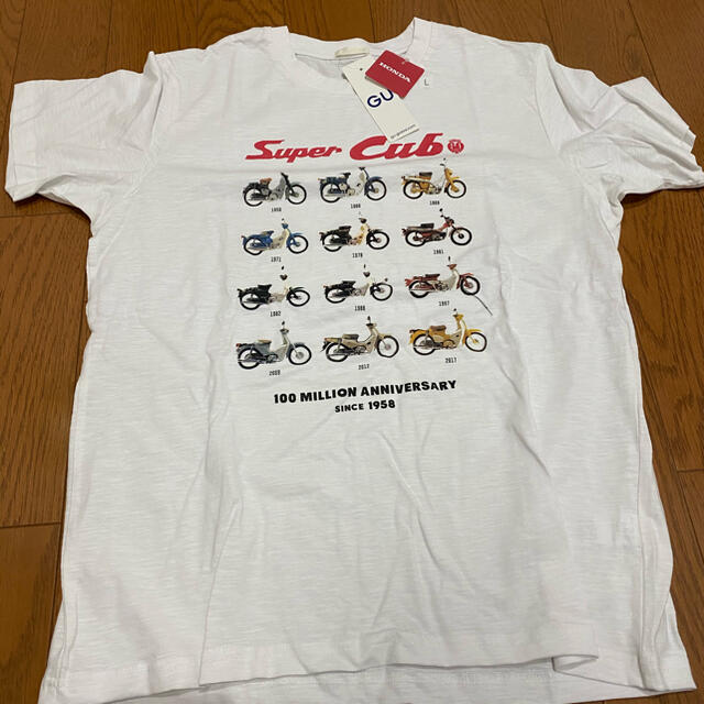 GU(ジーユー)のスーパーカブ Tシャツ メンズ Lサイズ GU メンズのトップス(Tシャツ/カットソー(半袖/袖なし))の商品写真