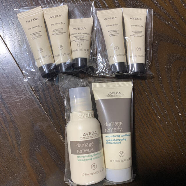 AVEDA(アヴェダ)のAVEDA 〜ダメージレメディー&ドライレメディーシリーズ〜 コスメ/美容のキット/セット(サンプル/トライアルキット)の商品写真