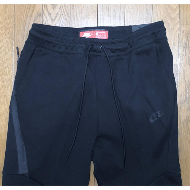 NIKE - 新品 旧モデル NIKE テックフリースパンツ L ブラック 黒 NIKE - 新品 旧モデル NIKE テックフリースパンツ L ブラック 黒