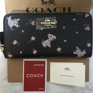 コーチ(COACH)の【新品　可愛い】coach コーチ 101匹わんちゃん　長財布　ブラック(財布)