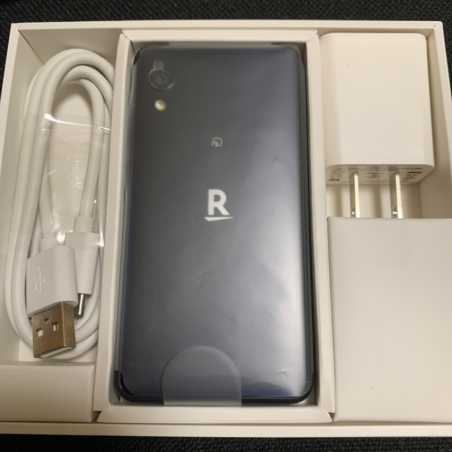 Rakuten(ラクテン)の楽天mini 本体  黒 スマホ/家電/カメラのスマートフォン/携帯電話(スマートフォン本体)の商品写真