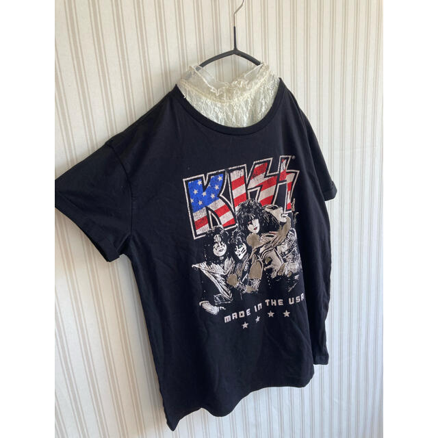 ZARA(ザラ)の古着 used    KISS Tシャツ　ユーズド  ストラディバリウス  レディースのトップス(Tシャツ(半袖/袖なし))の商品写真