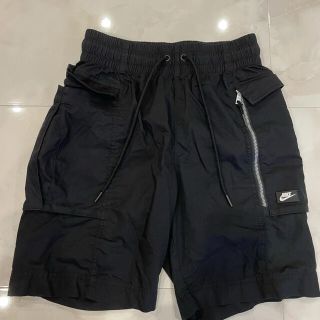 ナイキ(NIKE)のNIKE ハーフパンツ　メンズ　レディース(ショートパンツ)