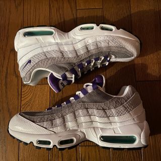 ナイキ(NIKE)のNike Air Max 95  LV8 – GRAPE(スニーカー)