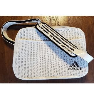 アディダス(adidas)のアディダス　エナメルバッグ(その他)