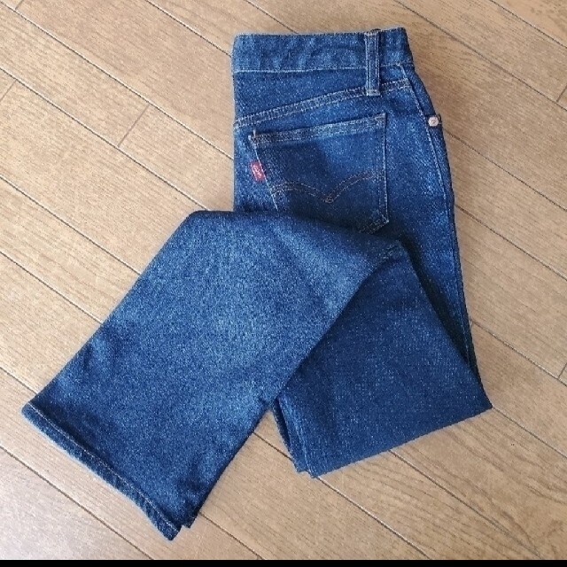 Levi's(リーバイス)のLevi'sストレートデニム レディースのパンツ(デニム/ジーンズ)の商品写真