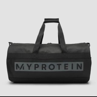 マイプロテイン(MYPROTEIN)のマイプロテイン　バレルバッグ - ブラック　ジムバッグ　【新品・未使用】(トレーニング用品)