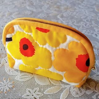 マリメッコ(marimekko)のポーチ　ハンドメイド(ポーチ)