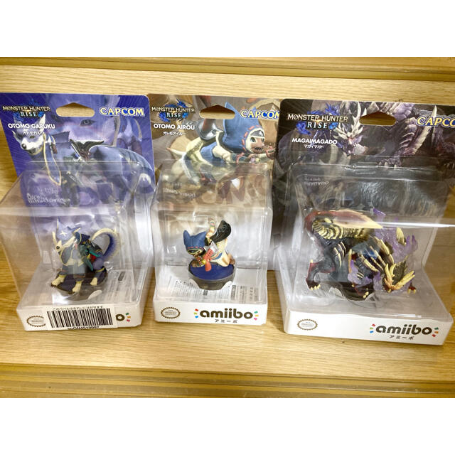 CAPCOM(カプコン)の3体セット　モンスターハンターライズ amiibo マガイマガド オトモアイルー エンタメ/ホビーのフィギュア(ゲームキャラクター)の商品写真